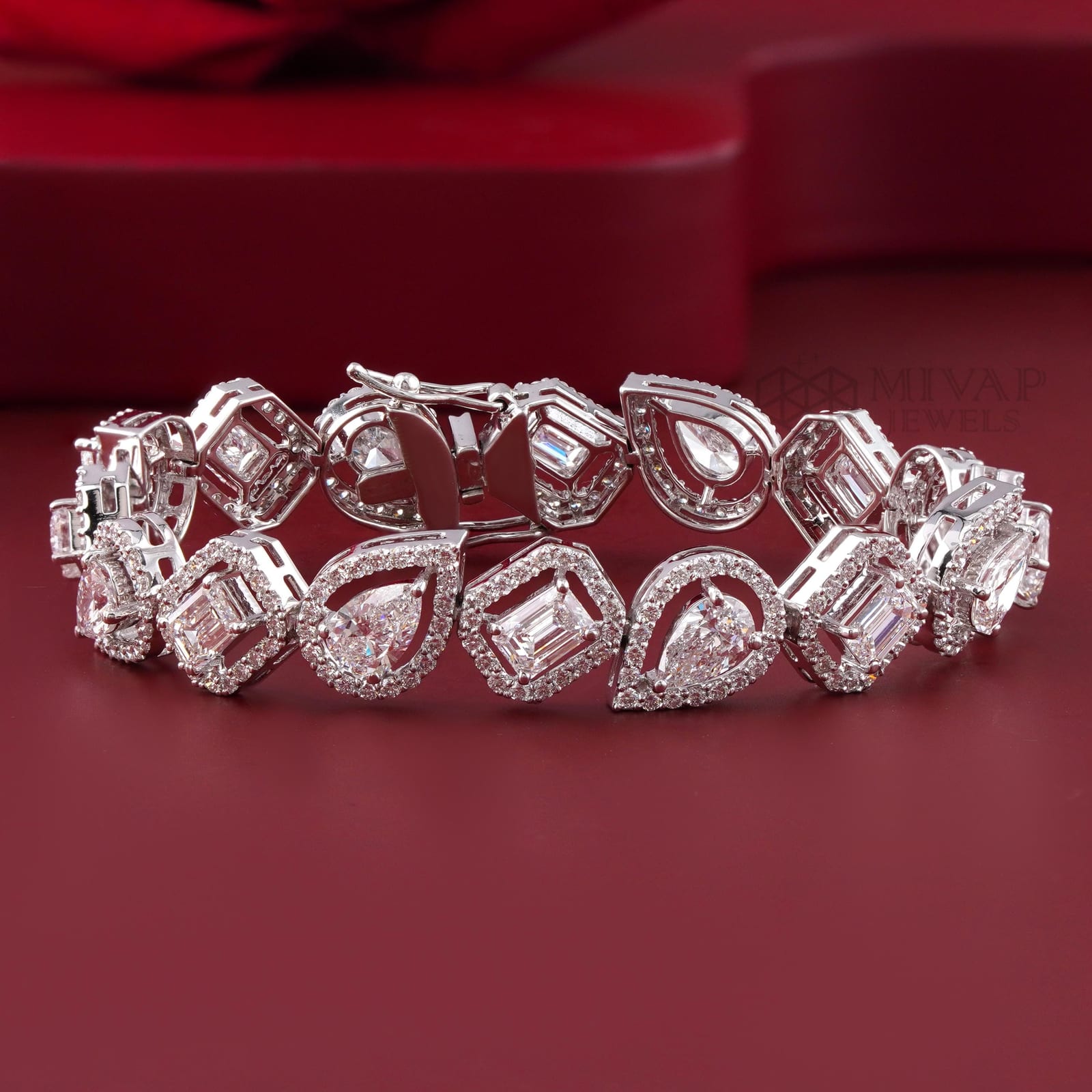 14KT White Gold Lab Grown Diamond Tennis Bracelet